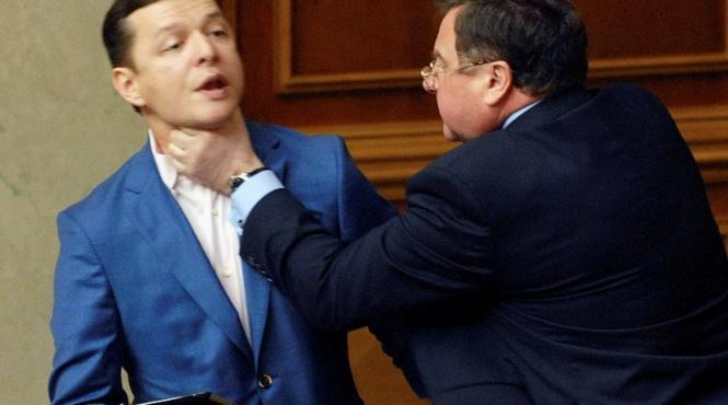 golanie in parlamentul ucrainean deputat strans de gat de presedintele de sedinta