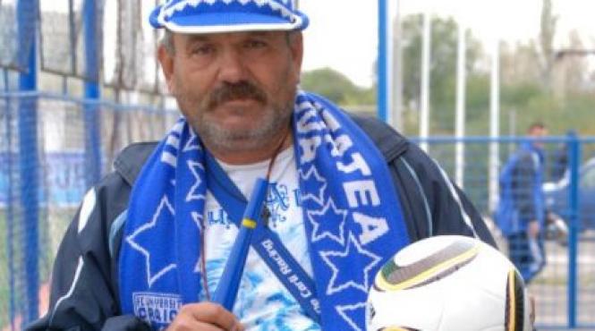 s a spanzurat din dragoste pentru stiinta