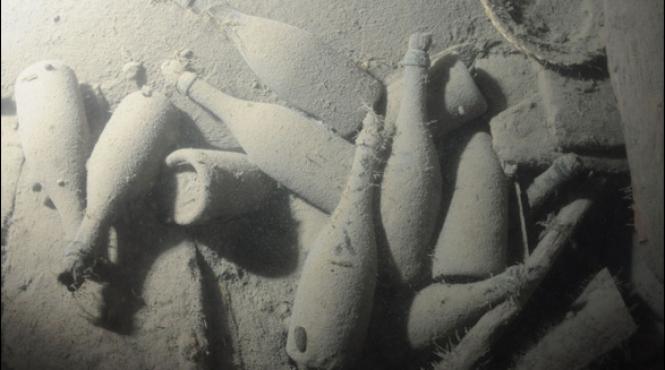 30 000 de euro pentru o sticla de sampanie