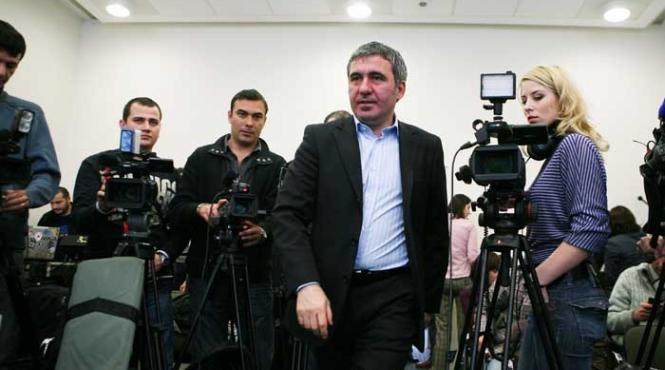 hagi nu vrea sa preia acum