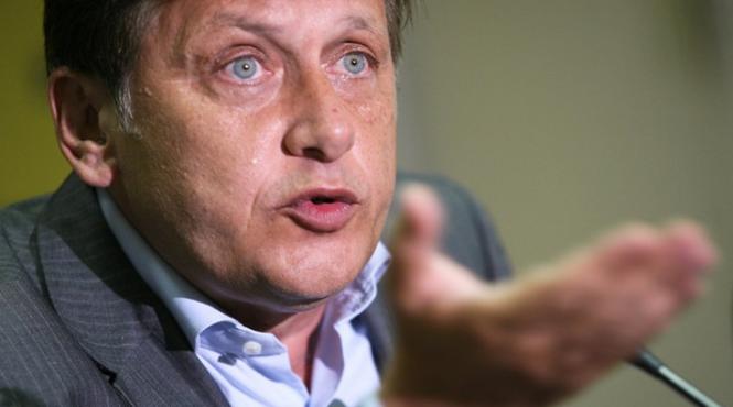 antonescu ceausescu a reorganizat romania in trei ani basescu vrea in trei zile