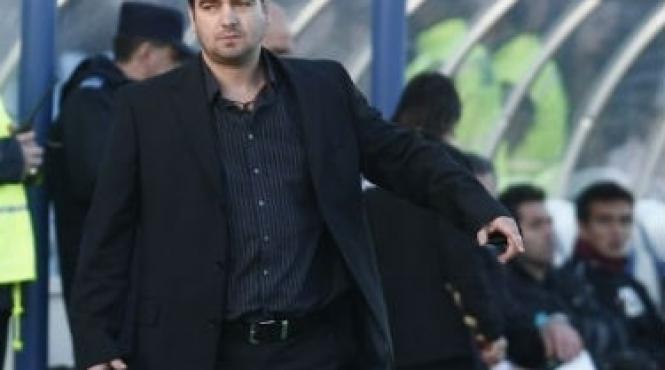 dinamo a reluat pregatirile cu ciobotariu dar il mai asteapta pe andone