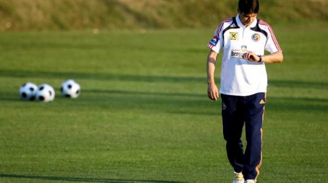 piturca va urmari 50 de jucatori pentru amicalul cu argentina