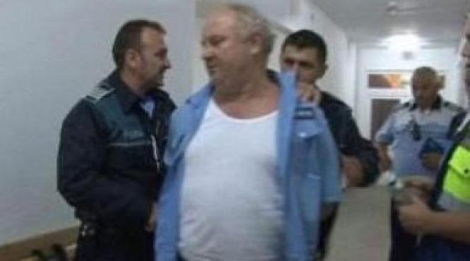 politistii din dej si au prins seful beat pulbere la volan