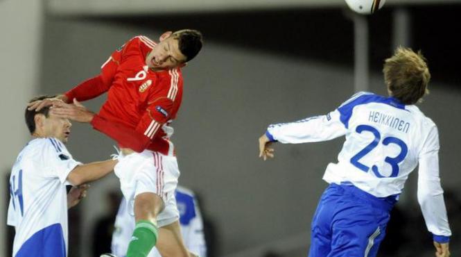 trei jucatori si patru arbitri arestati in mafia pariurilor din ungaria