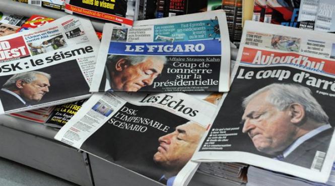 strauss kahn a invitat doua angajate ale hotelului sofitel la el in camera dar acestea au refuzat new york times