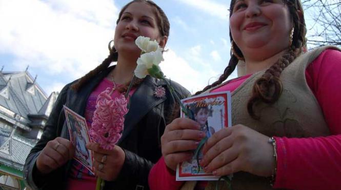 romanii arvuniti cu munca la tigani