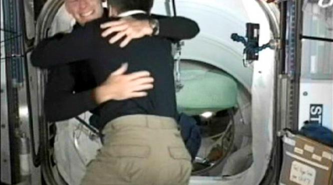 atlantis s a conectat pentru ultima data la statia spatiala internationala