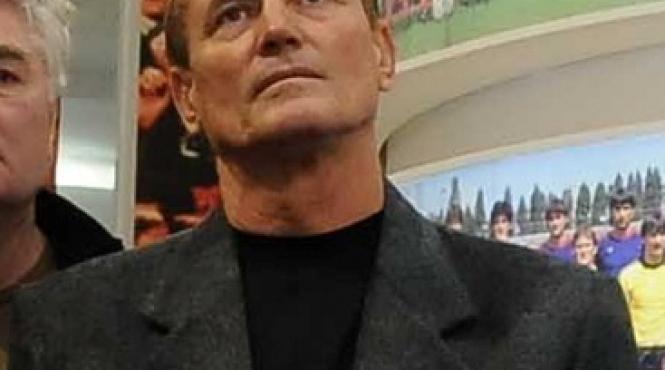 ne a parasit stefan sames fostul mare fundas al stelei