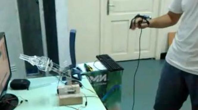 bratul bionic proiect de licenta notat cu 10 al unui student iesean