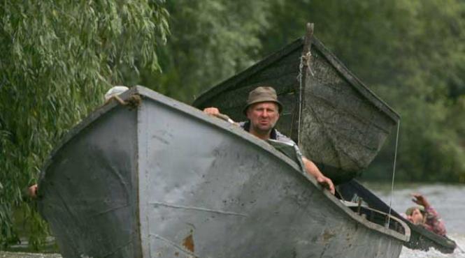 delta dunarii de la paradisul verde la iadul portocaliu