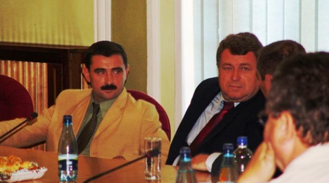 exclusiv dosarul poli timisoara bomba cu ceas pentru finantele timis mai multi angajati se asteapta sa fie arestati iar altii ameninta cu sinuciderea