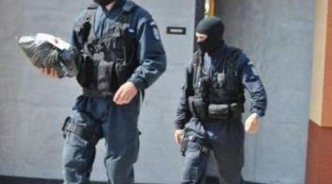 descinderi in bucuresti sunt vizati contrabandisti de tigari