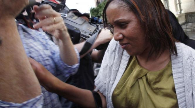 in sfarsit camerista lui dsk cere bani