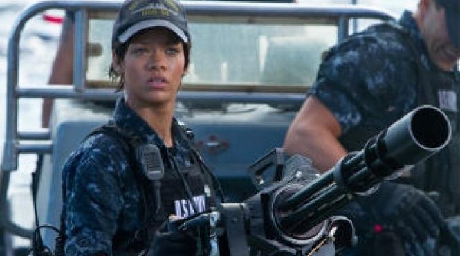rihanna s a antrenat intr o baza militara pentru debutul pe micul ecran