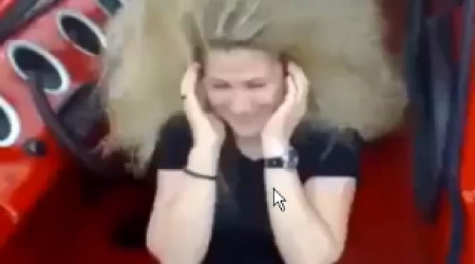 muzica puternica dauneaza grav coafurii video