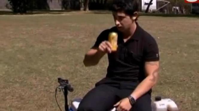 un barbat a fost arestat dupa ce a condus o lada frigorifica video