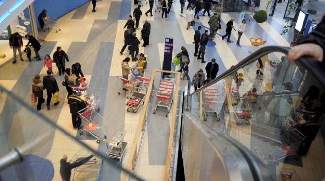 h m a inchiriat 1 600 metri patrati in sun plaza mall ul este aproape integral ocupat