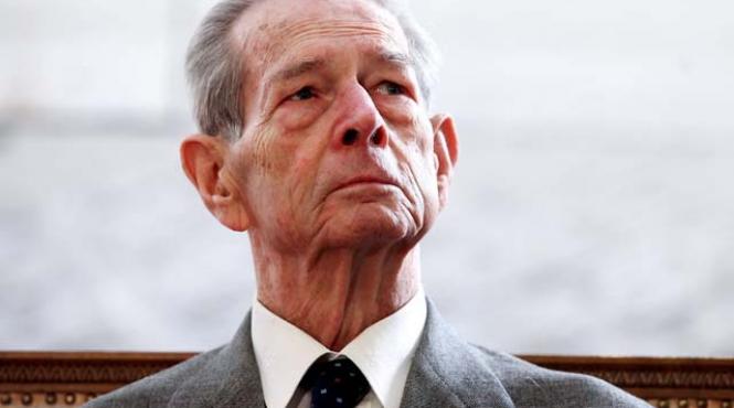 regele mihai a donat orasului sinaia peste 27 000 de metri patrati de drumuri forestiere