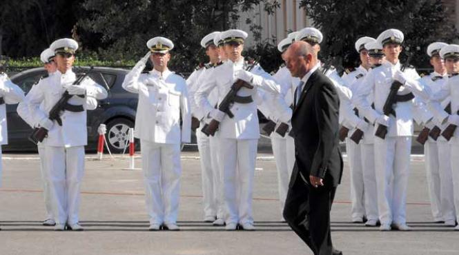 inapt medical basescu a ramas totusi la marina