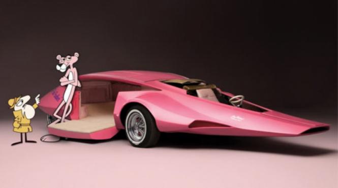 pantera roz isi scoate masina la licitatie