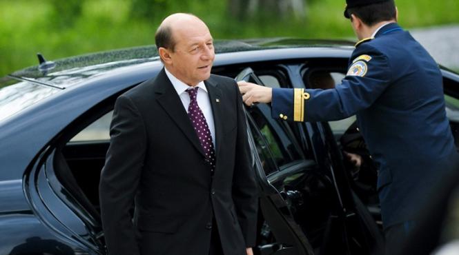 breaking news basescu la rosia montana