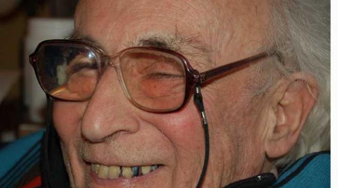 unul dintre ultimii supravietuitori romani de la auschwitz a trecut in lumea umbrelor