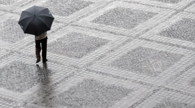 meteorologii anunta ploi la mijlocul acestei saptamani