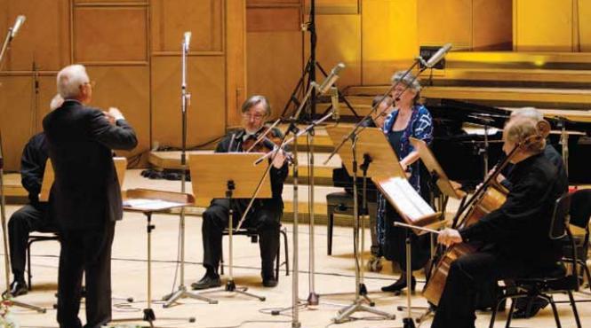 modern dar si arhaic