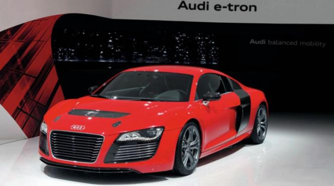 audi r8 e tron cu forte proaspete