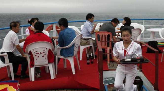 pe vaporul minune al nord coreenilor