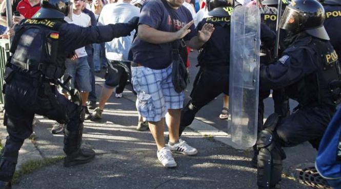 cehia in pragul unui pogrom impotriva romilor s a mobilizat si politia din germania