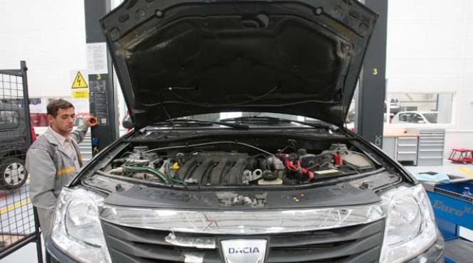 dacia logan a doua legenda pe roti dupa mercedes sl