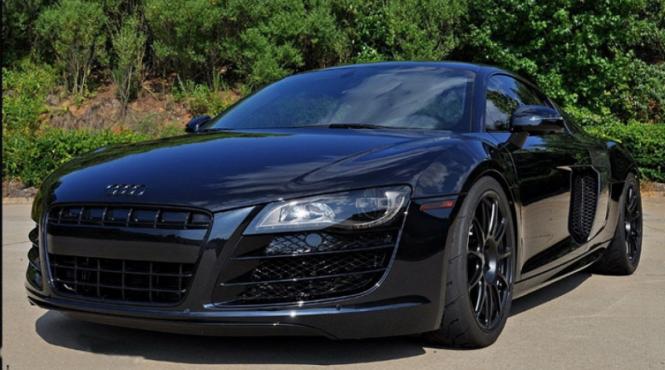 underground racing isi pune amprenta pe audi r8