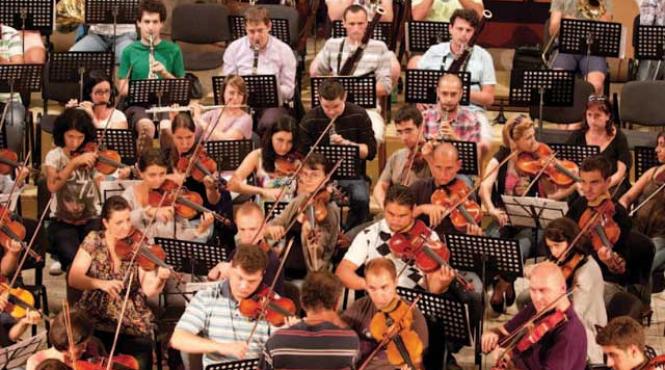 orchestra romana de tineret