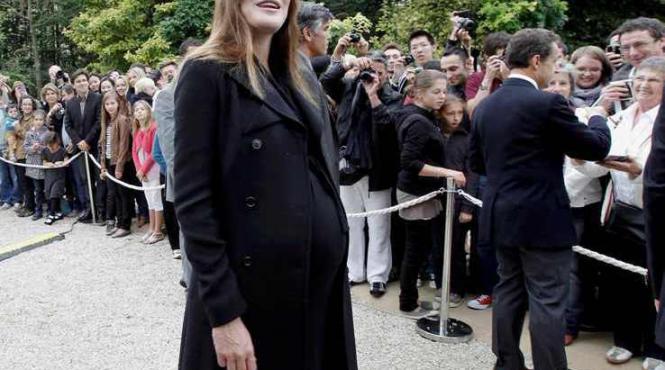carla bruni scapa de sarcina pe 3 octombrie vreau din nou sa beau si sa fumez