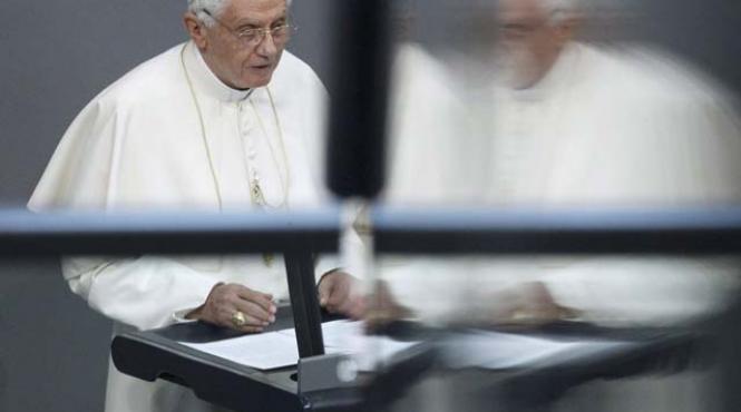 papa benedict al xvi lea discurs in parlamentul german omul are puterea de a distruge lumea