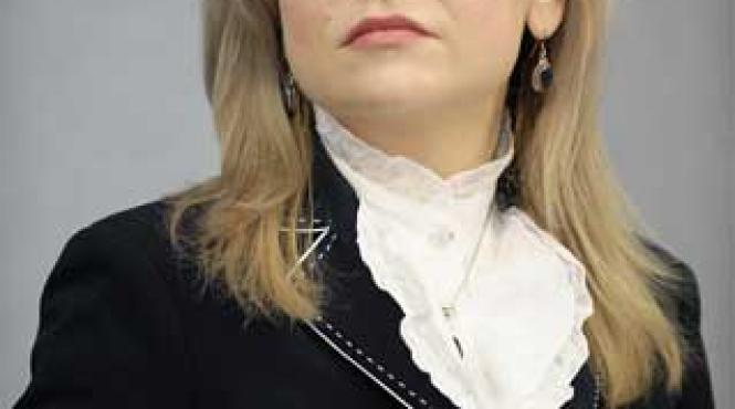 drumul blondei lui boc spre barcelona pavat de guvern cu trei decizii