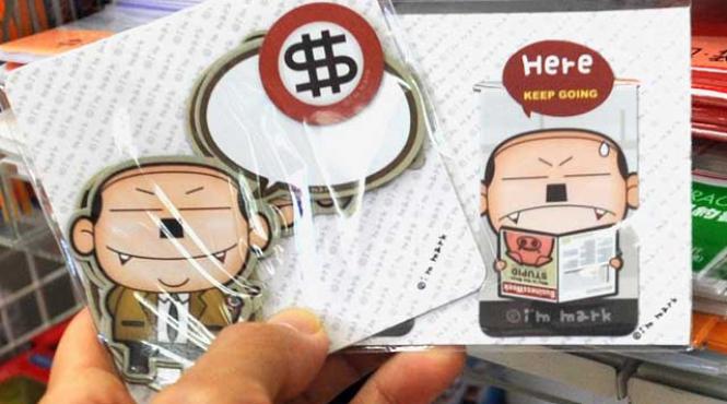 brelocuri cu adolf hitler vandute intr un lant de magazine din taiwan