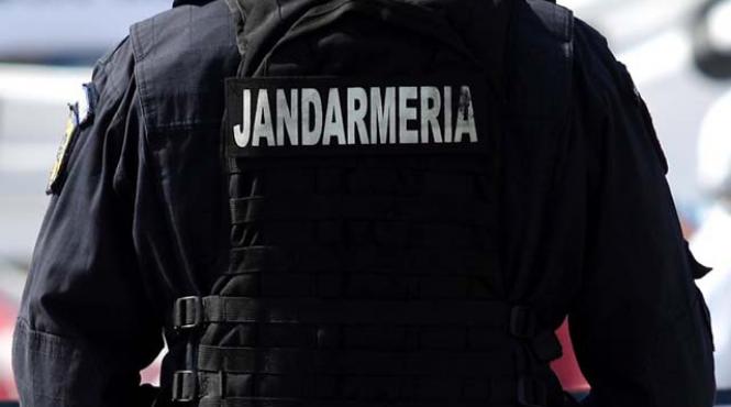 barbatul care a sectionat mana unui jandarm cu o sabie cercetat in stare de libertate