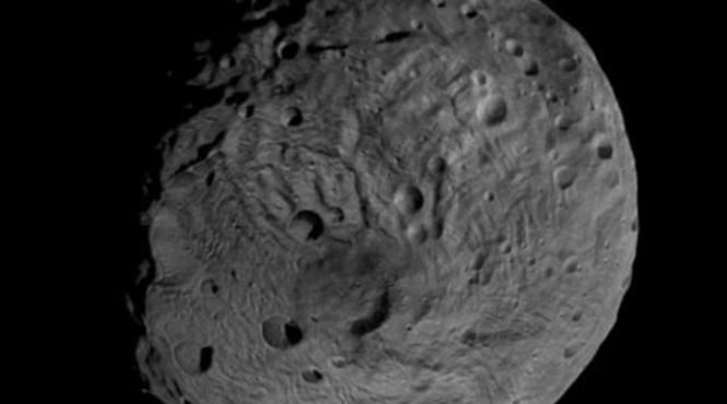 asteroid gigant studiat de o misiune nasa pe vesta se afla un munte pe langa care everestul pare un musuroi de furnici video