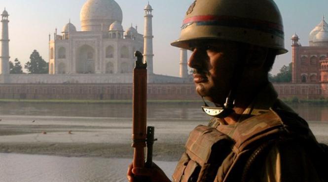 taj mahal s ar putea prabusi in cinci ani