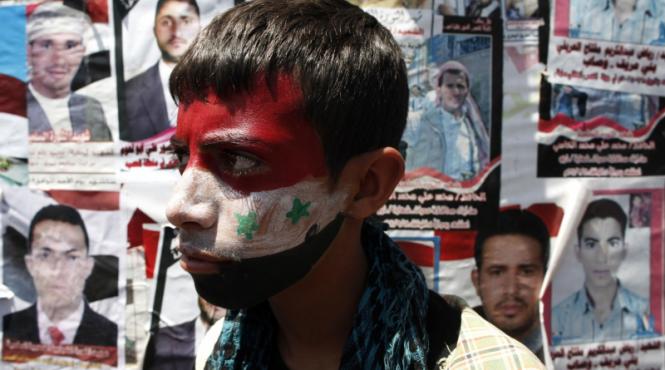 informatorii regimului sirian vanati pe facebook video