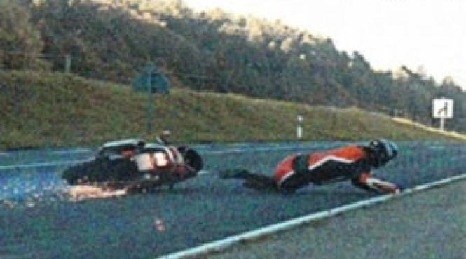 speriat de radar un motociclist a cazut din sa la peste 100 km h