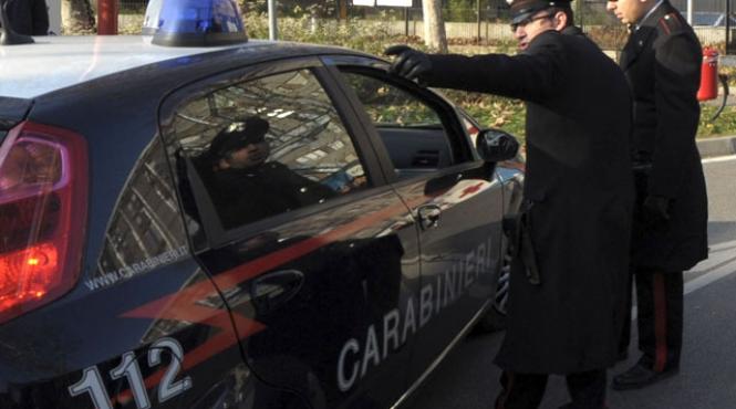 trei romani prinsi la furat de cupru in italia