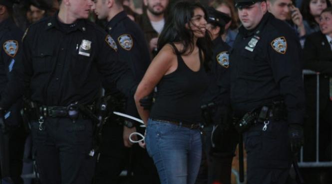 miscarea ocupati wall street s a mutat in times square din new york video