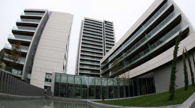 peste 2 5 miliarde e ingropate in imobile