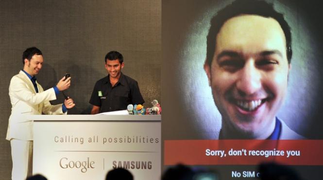 cea mai cool functie a noului samsung galaxy nexus recunoasterea faciala nu a functionat la lansare video