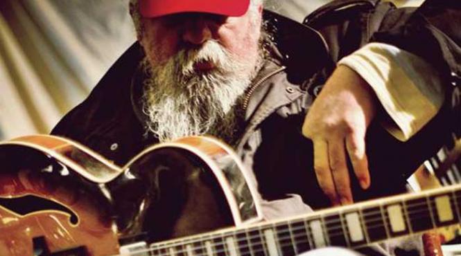 night passage friends in clubul taranului roman