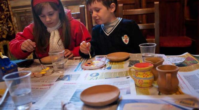after school ul din biserica cum au invatat cei abandonati prin orfelinate sa nu se supere pe dumnezeu